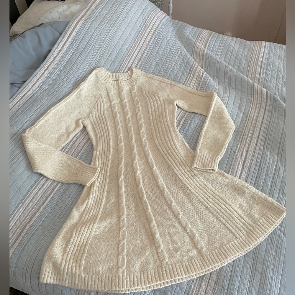 NWOT!! Hollister Mini Dress Sweater size S